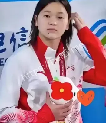 全运会陈芋汐掌敏洁夺冠